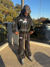 Load image into Gallery viewer, Black Suppa Sweatsuit
